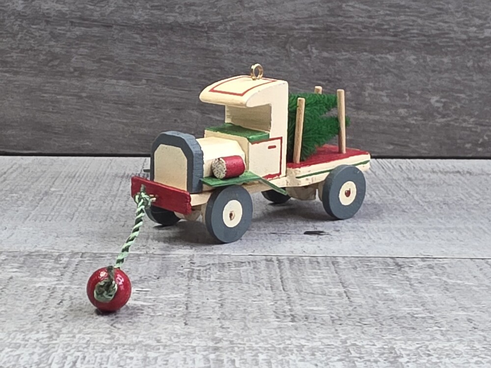 Hallmark Ornament Wood Truck Sixth In Nostalgic Childhood Series 1989 Vtg 40a